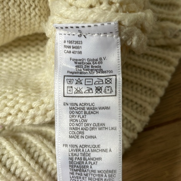 Cream grandpa sweater - Picture 12 of 12